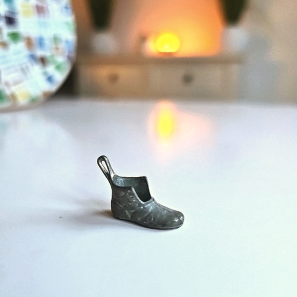 Vintage Monopoly Board Game Replacement Tokens, 6 Movers - Picture 11 of 11